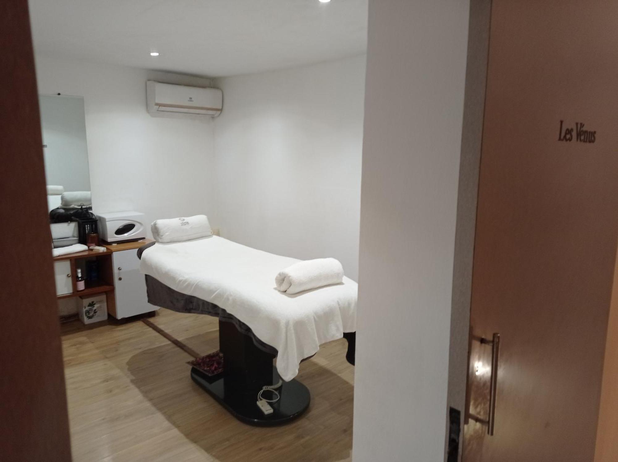 Residence Amann Appartement Et Spa Hammam Sauna Jacuzzi Marcory Экстерьер фото