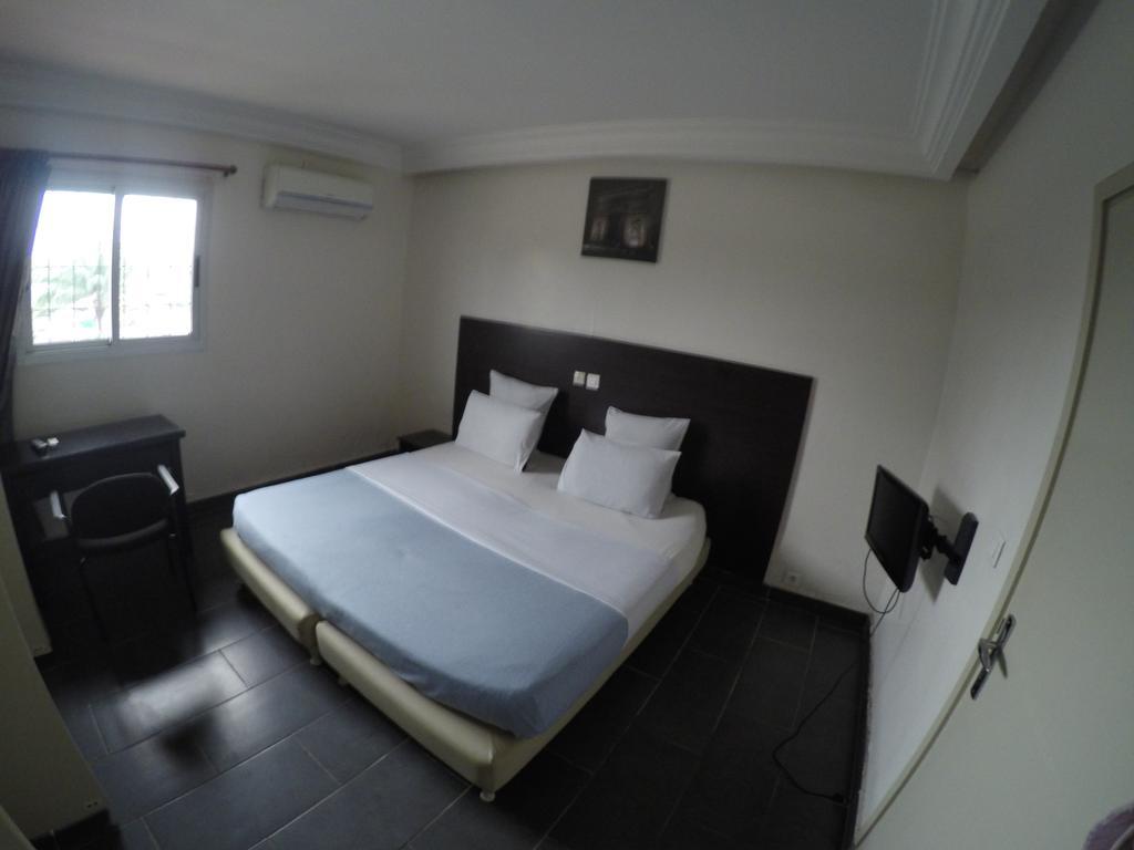 Residence Amann Appartement Et Spa Hammam Sauna Jacuzzi Marcory Экстерьер фото